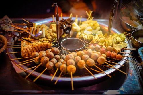 吃个夜宵顺道吃瓜,一场美食与八卦的邂逅之旅